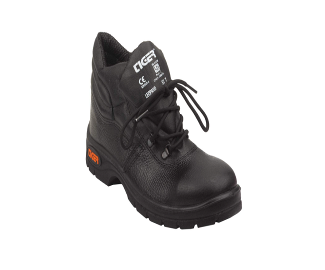 7 Best Safety Shoes For Men in India (September 2023)